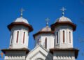 Spargere șocantă într-o biserică din Cluj. Hoțul a fugit cu bijuterii din aur de 50.000 de lei