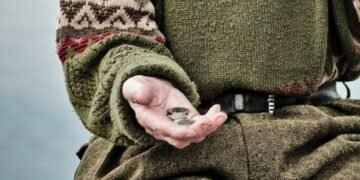 Peste 92 de milioane de europeni, în risc de sărăcie: România, printre cele mai afectate state din UE