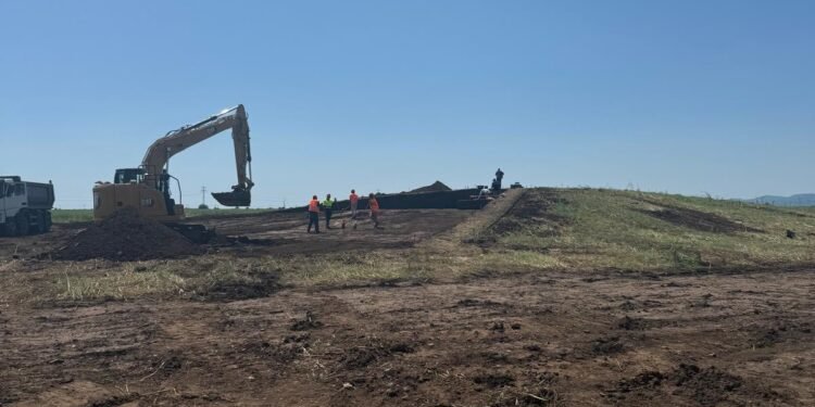 Descoperire arheologică veche de 5.000 de ani la Băicoi, pe șantierul pasajului peste DN1