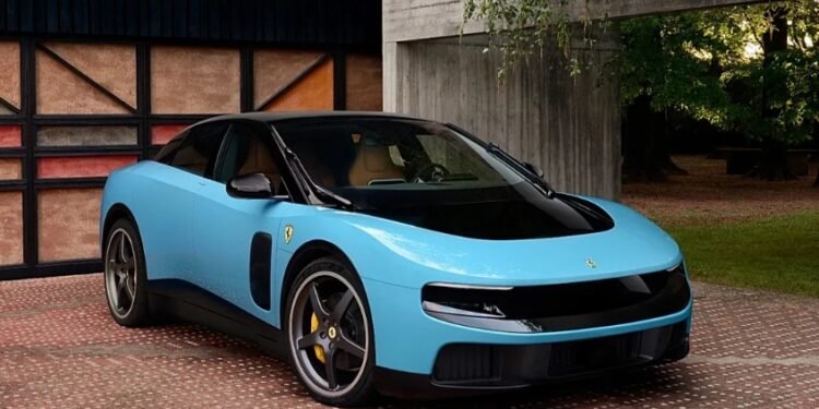 Critici la adresa primului Ferrari electric. Acțiunile companiei au scăzut din cauza designului considerat „insultă estetică”