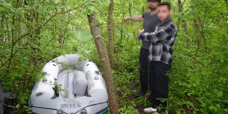 Tentativă de trecere ilegală a frontierei pe Prut: zece migranți, opriți de autoritățile române și moldovene