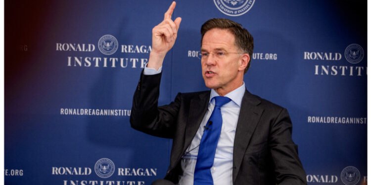 Secretarul general al NATO a ajuns la București și a fost întâmpinat la Cotroceni de președinții României și Poloniei