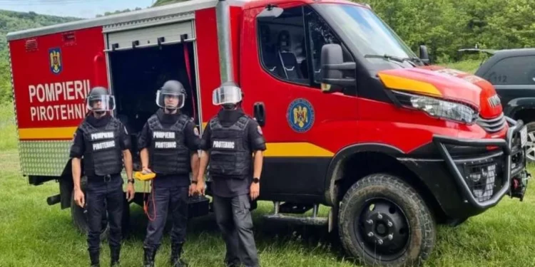 Proiectil reactiv descoperit într-o curte din Tulcea, zonă izolată securizată de autorități