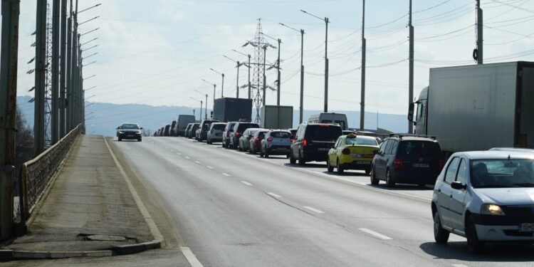 Iașul, captiv în trafic! Pasajul Socola devine simbolul unui oraș blocat