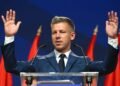 Ungaria începe o nouă eră politică. Membrii Parlamentului depun jurământul