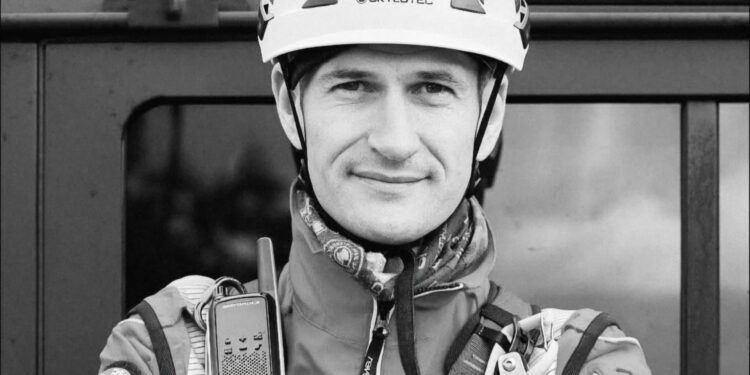 Un pompier de la ISU Brașov și-a pierdut viața după ce a fost surprins de o avalanșă în Munții Bucegi