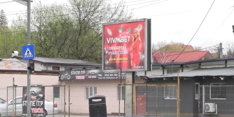 Iașul scoate reclamele la jocurile de noroc din oraș. Panourile și publicitatea mobilă, interzise prin hotărâre de Consiliu Local