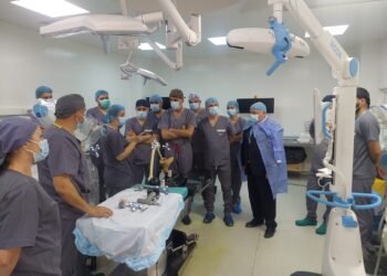 SJU Bacău face un pas major către medicina viitorului: tehnologie robotică revoluționară pentru protezarea ortopedică