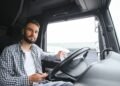 Șoferii de TIR scapă de încărcare și descărcare? O lege nouă schimbă regulile în transporturi