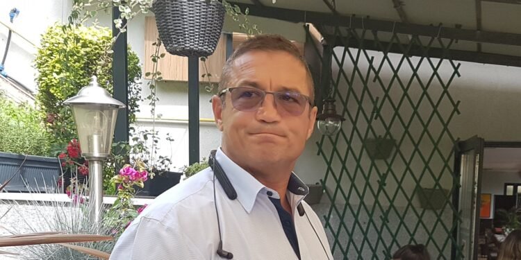 De partea cealaltă a baricadei: doi procurori cunoscuți din Constanța au fost reținuți