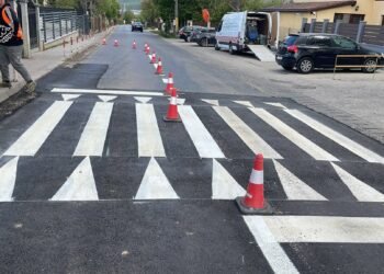 Primele treceri de pietoni înălțate, realizate în Miroslava. Primarul Dan Niță: „Un pas important pentru siguranța comunității”