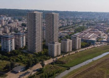 Încă un pas spre Iașul de beton: blocuri de 115 metri ajung pe masa consilierilor locali