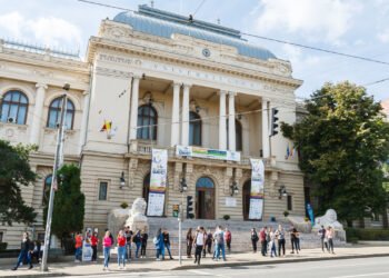 Universitatea „Alexandru Ioan Cuza” din Iași lansează o campanie de amploare dedicată prevenirii consumului de droguri în rândul studenților