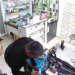 Lecție neașteptată pentru un angajat din Bârlad: patronul a simulat un furt ca să-i arate cât de vulnerabil era magazinul