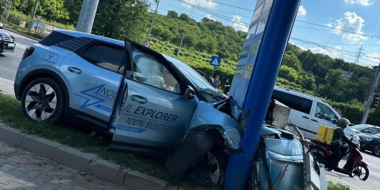 Accident rutier urmat de incendiu pe șoseaua Bucium din Iași