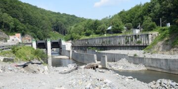 CCR a dat undă verde finalizării hidrocentralelor începute înainte de 2007. Proiectele energetice blocate de ani de zile pot fi reluate