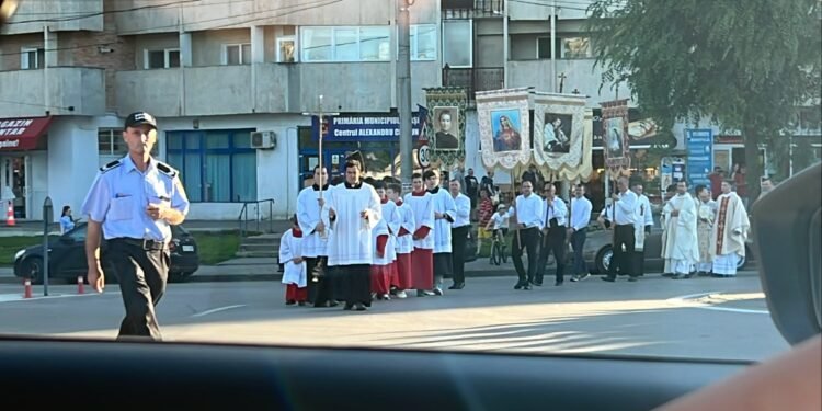 La Iași au fost aduse pentru câteva zile moaștele Sfântului Anton de Padova
