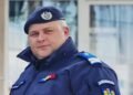 Un jandarm băcăuan a salvat de la înec un bărbat imobilizat într-un scaun rulant