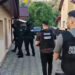 Percheziții în Neamț, Bacău și Ilfov într-un dosar de șantaj, camătă și tăinuire. Zece persoane, vizate de mandate de aducere