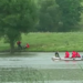 Intervenție de urgență pe Lacul Tei: o persoană a fost scoasă din apă, iar medicii încearcă să o resusciteze