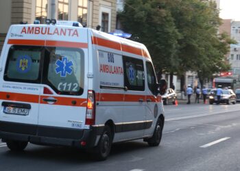 Iași | Un bărbat a zăcut 40 de minute pe asfaltul încins, în plină caniculă. A fost găsit inconștient în Nicolina