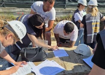 Zeci de muncitori fără forme legale pe șantiere, amenzi de peste 2 milioane de lei