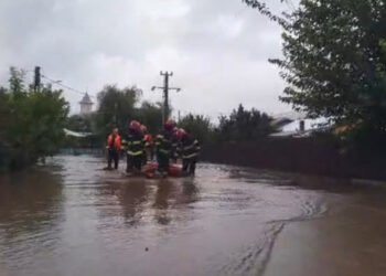 Vremea a făcut prăpăd în mai multe zone din țară