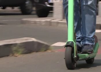 Încă o capitală europeană va interzice trotinete electrice de închiriat, din motive de siguranță