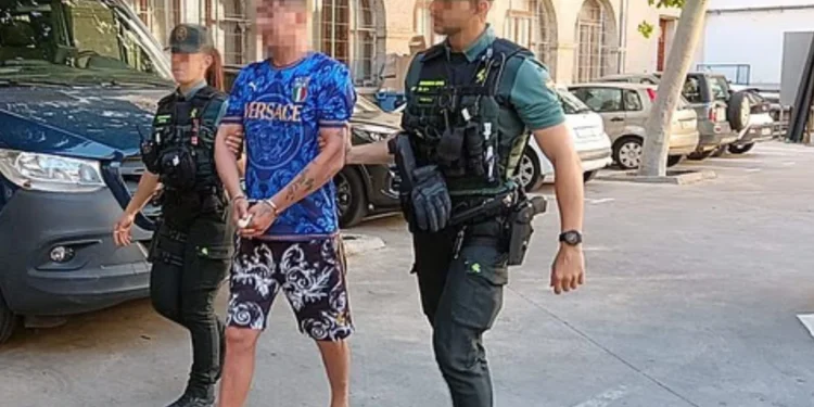 Trei copii abandonați într-un hotel din Spania. Părinții, condamnați după ce au plecat la distracție