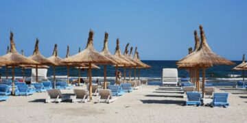 Soarele revine pe litoral, iar turiștii profită de ofertele avantajoase