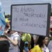Zeci de mii de profesori protestează față de noua lege a salarizării