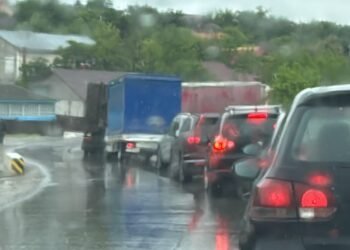 Accident cu cinci victime la Țigănași. O persoană, încarcerată după impactul dintre două mașini