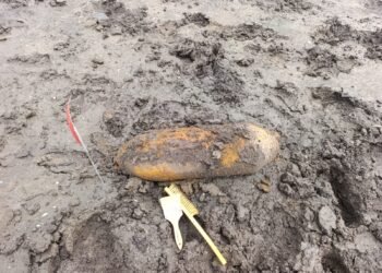 Botoșani | O bombă de aviație a fost descoperită de un localnic pe malul Prutului