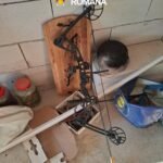 FOTO: Descinderi de amploare în Suceava! Arsenal de arme, sute de cartușe și carne de vânat, descoperite la percheziții