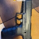 FOTO: Descinderi de amploare în Suceava! Arsenal de arme, sute de cartușe și carne de vânat, descoperite la percheziții