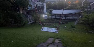 Accident în Bârnova. Șoferul a părăsit locul impactului și este căutat de polițiști
