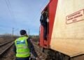 Tânăr de 18 ani, grav rănit după ce s-a urcat pe o locomotivă în stația CFR Lețcani. A suferit arsuri pe aproximativ 50% din suprafața corpului