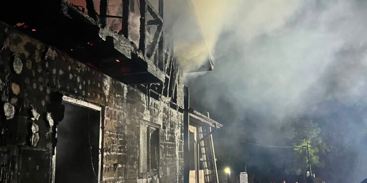 Vaslui | Incendiu violent la o locuință din comuna Băcani