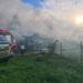 Incendiu devastator la o fermă din Milișăuți. Mii de metri pătrați au fost cuprinși de flăcări, sute de animale s-au aflat în pericol