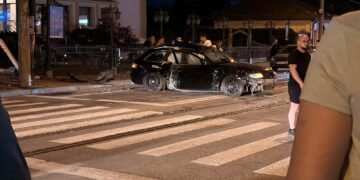Accident rutier în Iași: șase persoane implicate, una dintre ele a rămas încarcerată