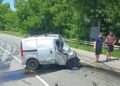 Impact devastator între un autoturism și un TIR la Răchiteni. O persoană este încarcerată