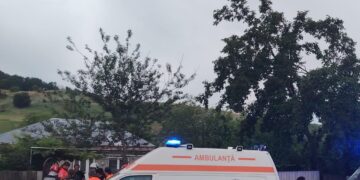 Bacău | Un minor și doi adulți din comuna Filipeni au suferit arsuri grave după explozia unei butelii