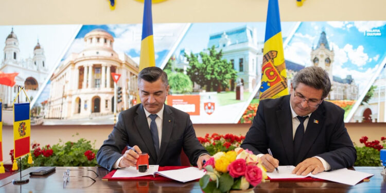 Banii Iașului trec Prutul! 500.000 de lei pentru salvarea unui simbol cultural din Republica Moldova