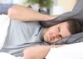 Grătarele și muzica la maximum îi pot costa scump pe români: amenzi de până la zeci de mii de lei pentru deranjarea vecinilor