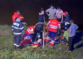 Botoșani | 30 de minute între viață și moarte. Cum un pompier și fiul său au salvat un adolescent de 16 ani din iazul de la Guranda