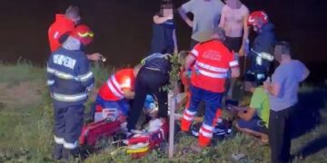 Botoșani | 30 de minute între viață și moarte. Cum un pompier și fiul său au salvat un adolescent de 16 ani din iazul de la Guranda