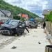 VIDEO-Fetiță de 12 ani, în stare gravă după ce a fost lovită de o mașină la ieșirea de la școală. Copila a fost resuscitată și transportată cu elicopterul SMURD