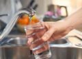 Primăria Iași cere înghețarea tarifelor la apă și canalizare. Municipalitatea contestă noile scumpiri anunțate de operator