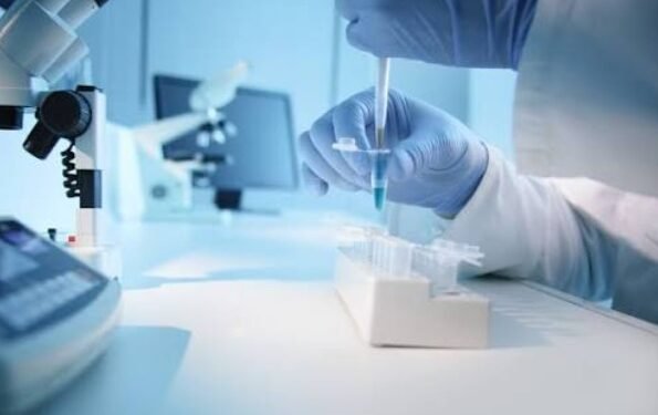 Documente explozive declasificate de Serviciul National de Informatii SUA: Laboratoare biologice finantate de americani in Ucraina, vulnerabile din cauza razboiului