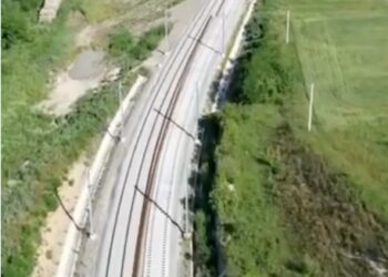 Lucrările la modernizarea căii ferate Cluj-Napoca – Oradea au ajuns la 72% pe unul dintre cele mai importante tronsoane